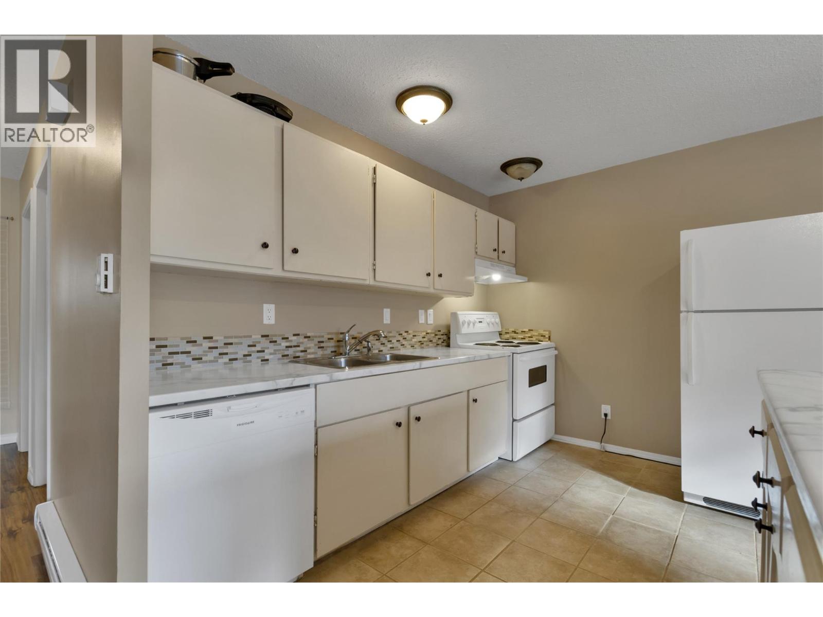 1711 41 Avenue, Vernon, British Columbia  V1T 7M8 - Photo 6 - 10367115