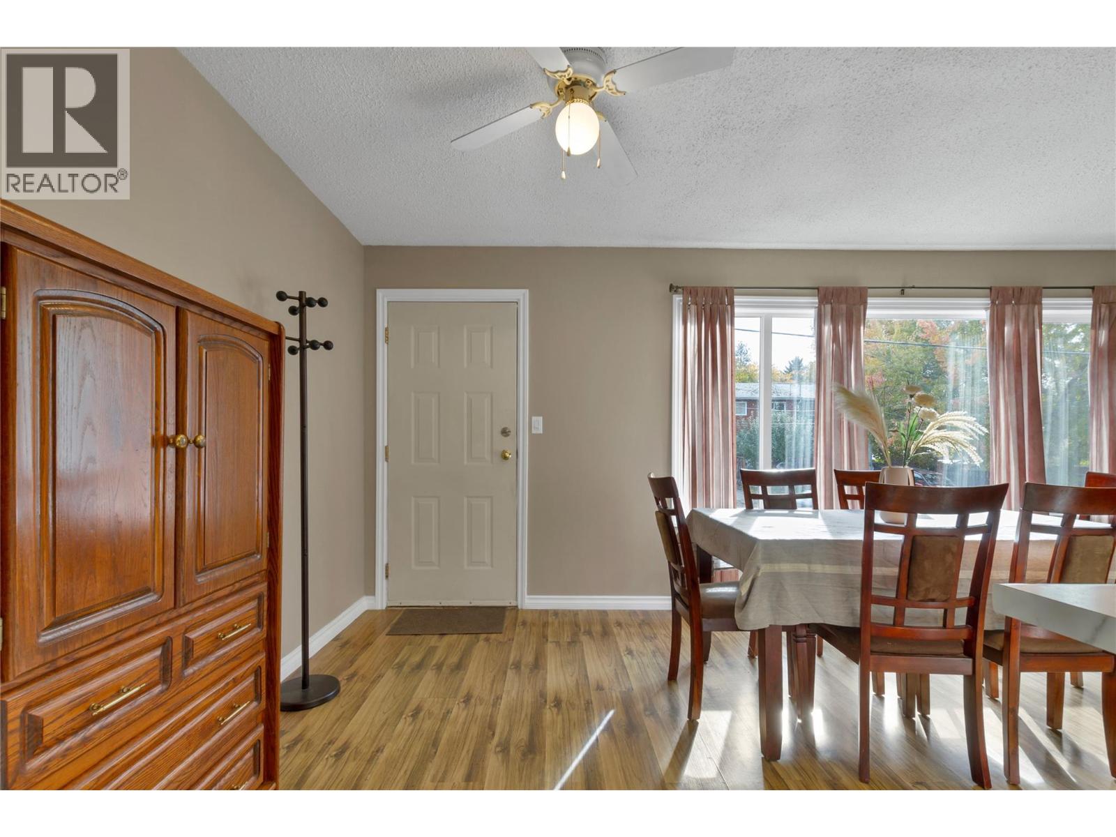 1711 41 Avenue, Vernon, British Columbia  V1T 7M8 - Photo 8 - 10367115