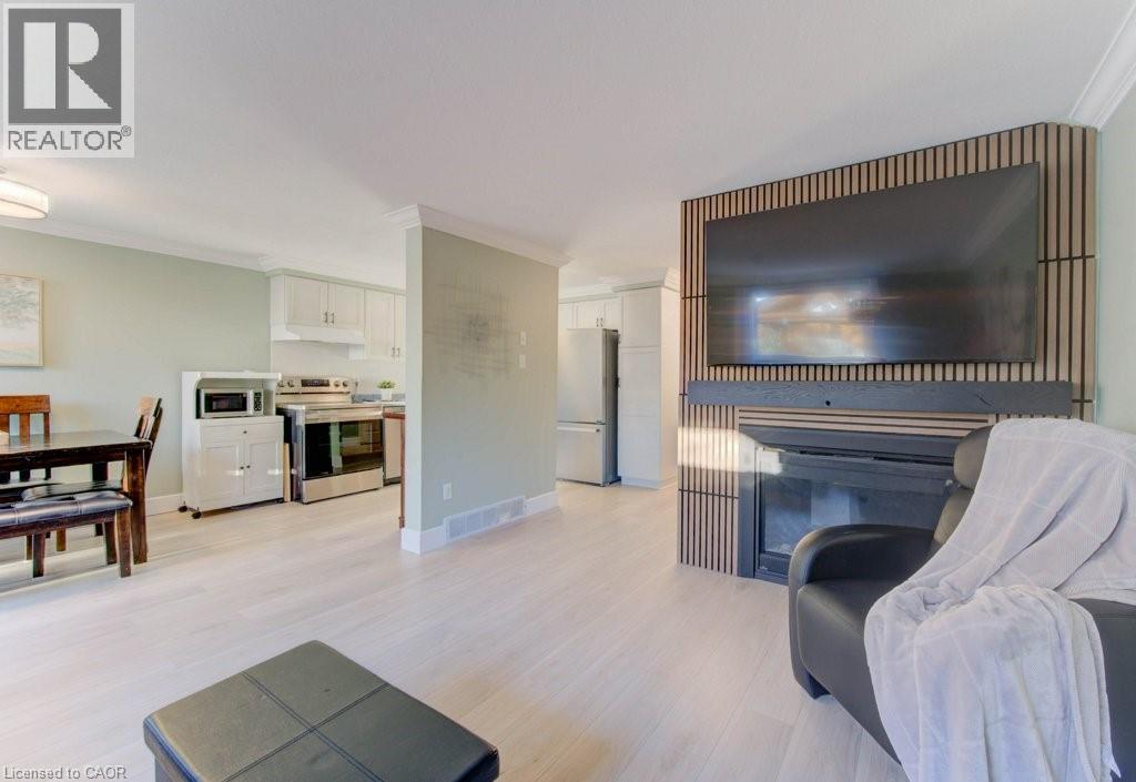 112 Highbrook Street, Kitchener, Ontario  N2E 3P3 - Photo 2 - 40779338