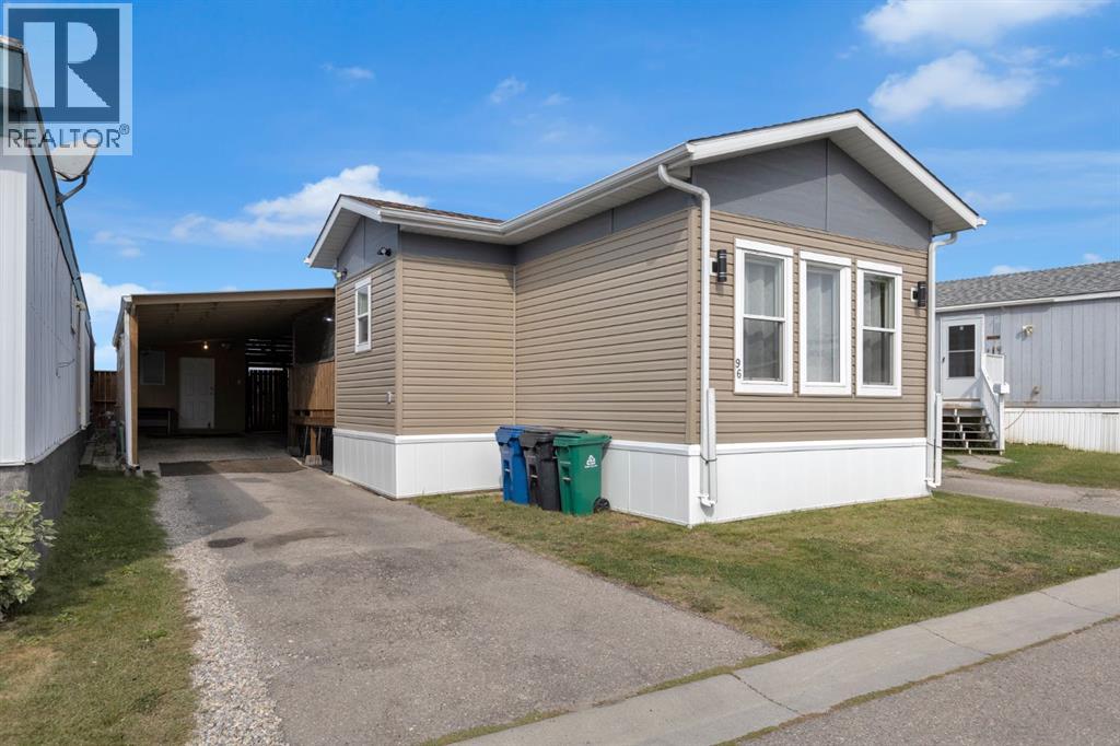 96, 1101 84 Street Ne, Calgary, Alberta  T2A 7X2 - Photo 2 - A2255045