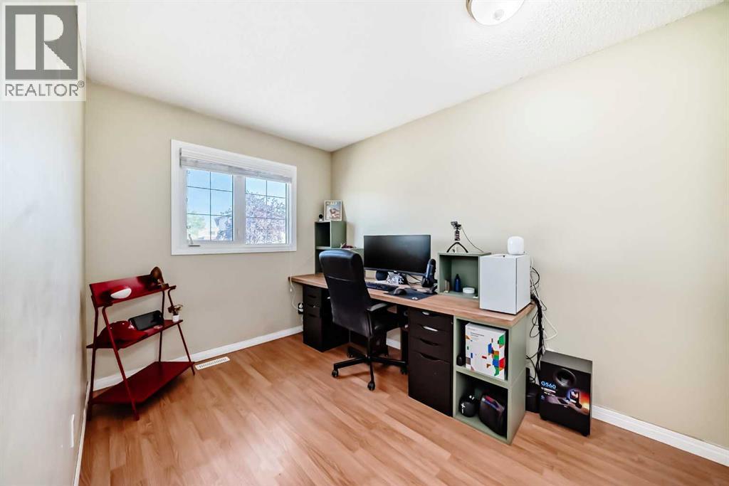 31 Castleglen Crescent Ne, Calgary, Alberta  T3J 1N2 - Photo 14 - A2259913