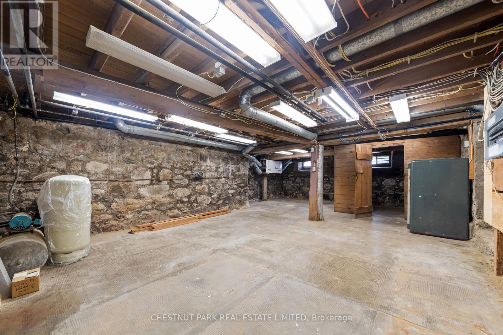 385 Bloomfield Main Street, Prince Edward County, Ontario  K0K 1G0 - Photo 23 - X12492286