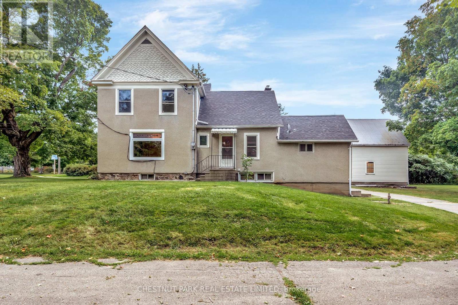 385 Bloomfield Main Street, Prince Edward County, Ontario  K0K 1G0 - Photo 4 - X12492286