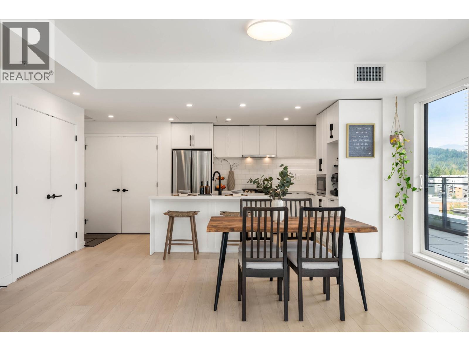 604 3018 St George Street, Port Moody, British Columbia  V3H 2H7 - Photo 8 - R3057963