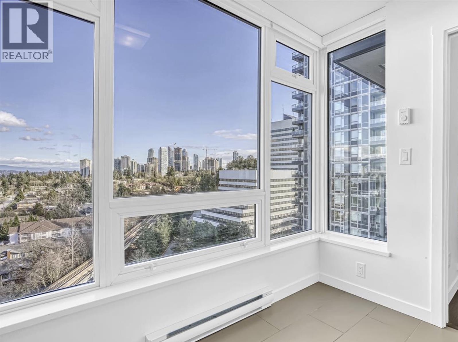 2101 5470 Ormidale Street, Vancouver, British Columbia  V5R 0G6 - Photo 12 - R3063102