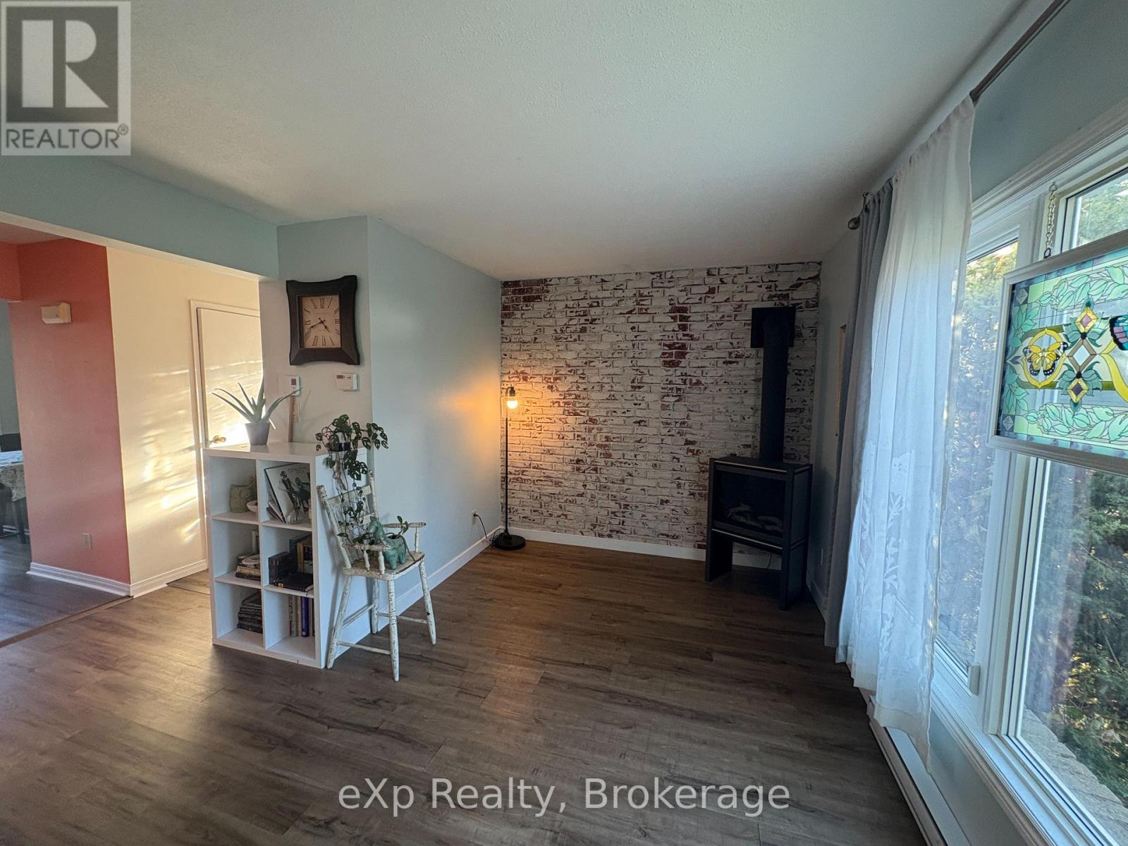 155 Bricker Street, Saugeen Shores, Ontario  N0H 2C4 - Photo 10 - X12492102