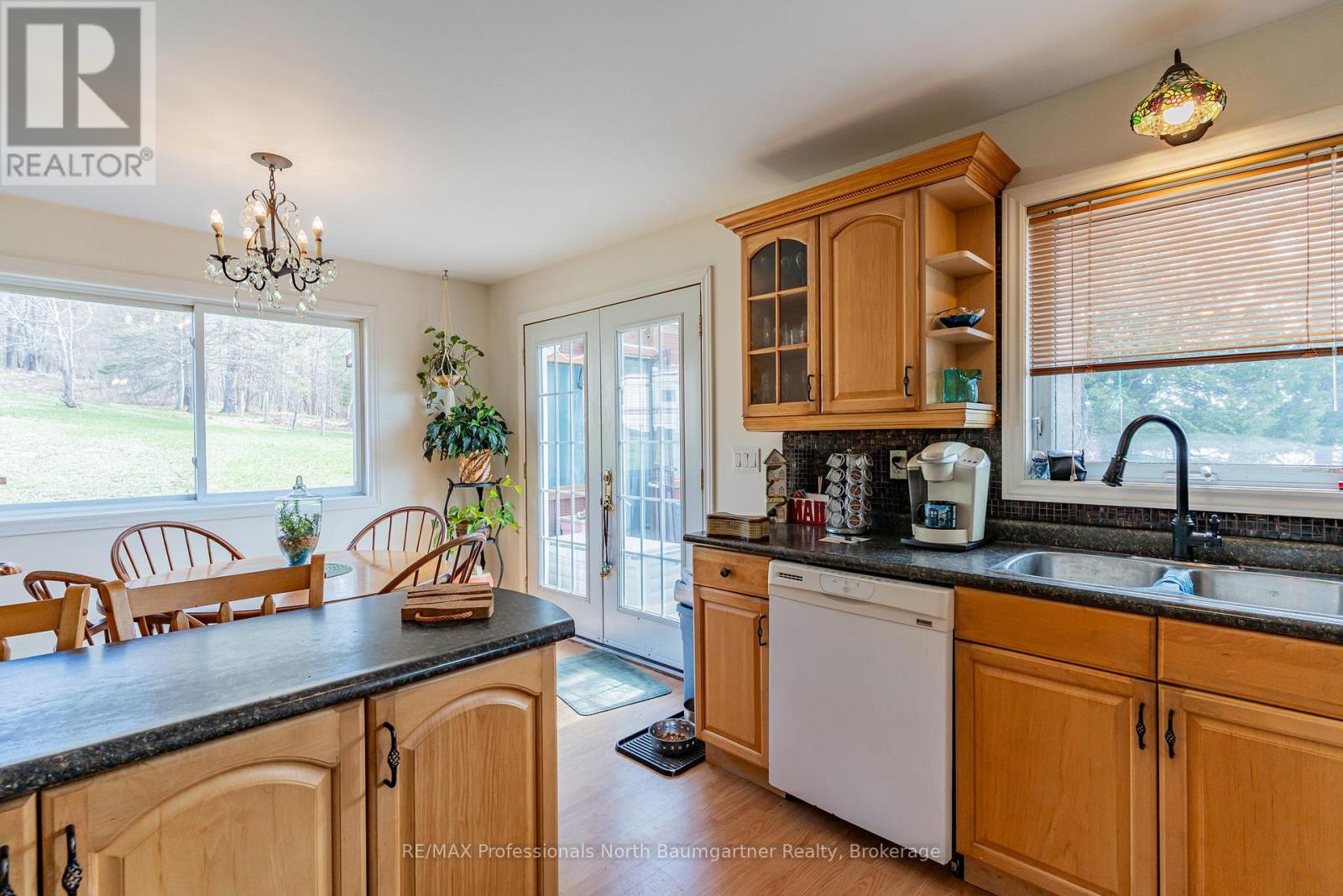 1093 Reynolds Road, Minden Hills, Ontario  K0M 2K0 - Photo 12 - X12492124