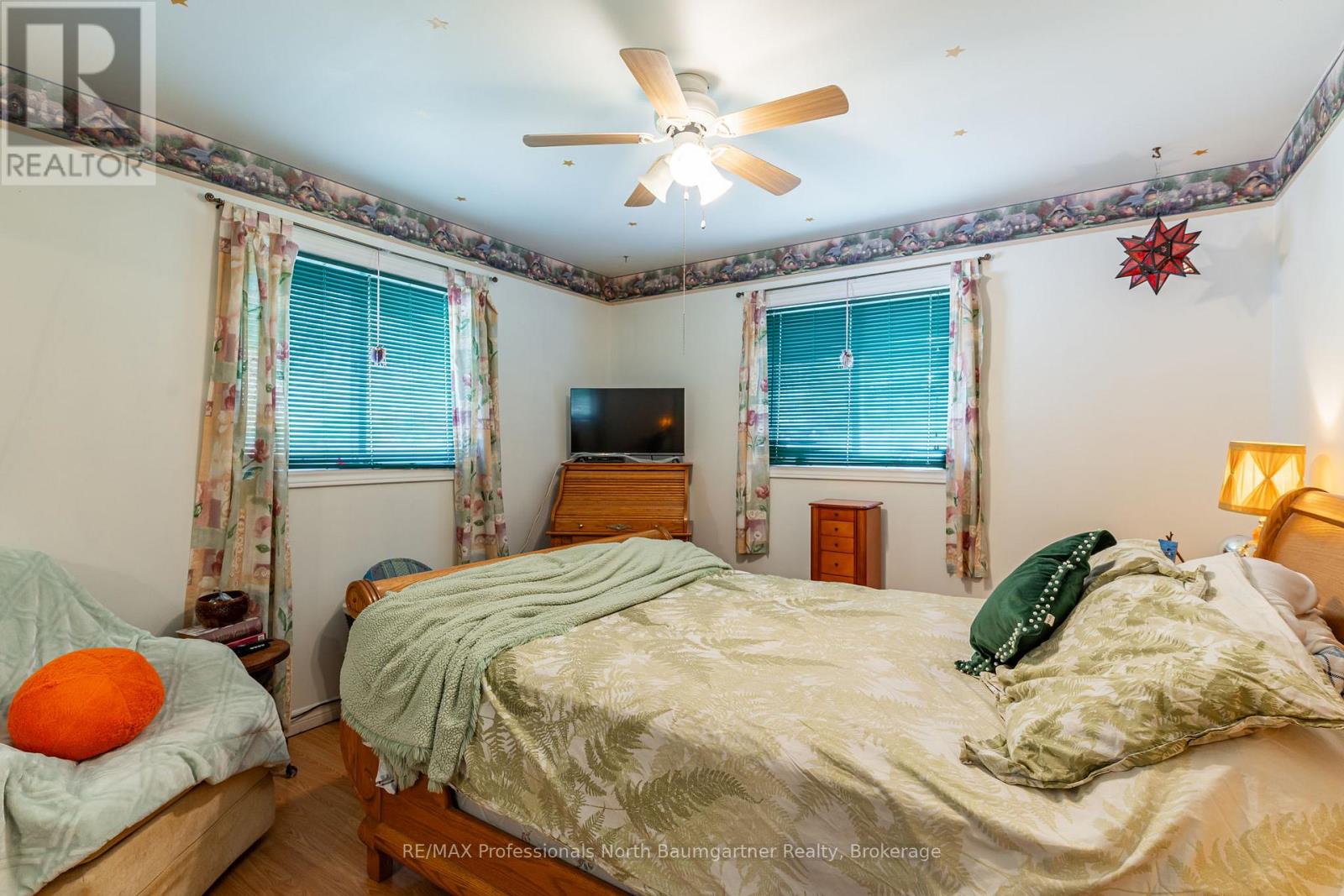 1093 Reynolds Road, Minden Hills, Ontario  K0M 2K0 - Photo 15 - X12492124