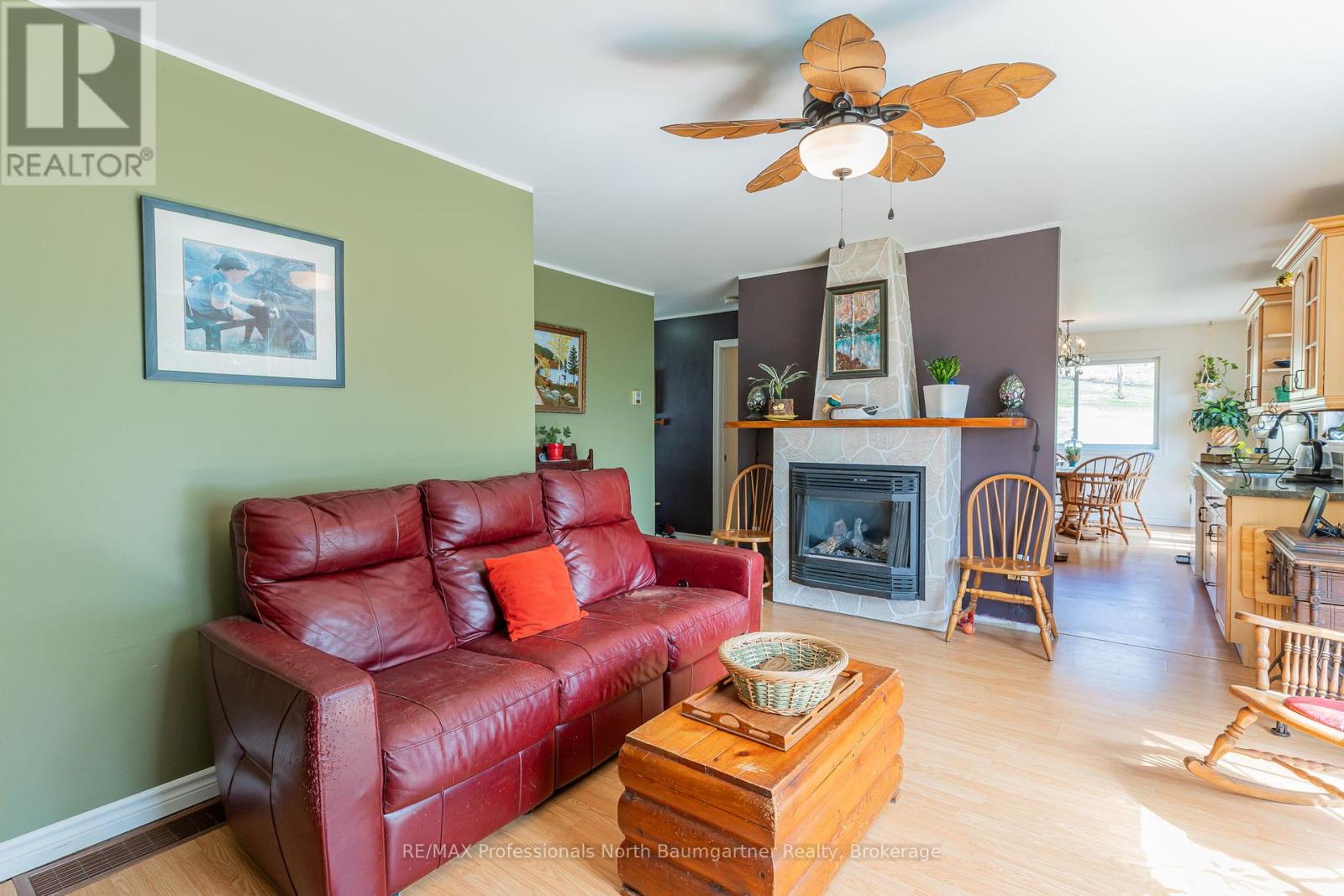 1093 Reynolds Road, Minden Hills, Ontario  K0M 2K0 - Photo 9 - X12492124