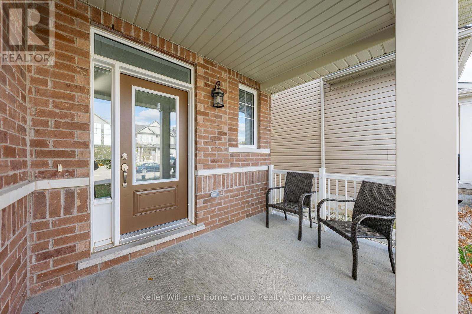 31 Kay Crescent, Centre Wellington, Ontario  N1M 2B2 - Photo 3 - X12492130