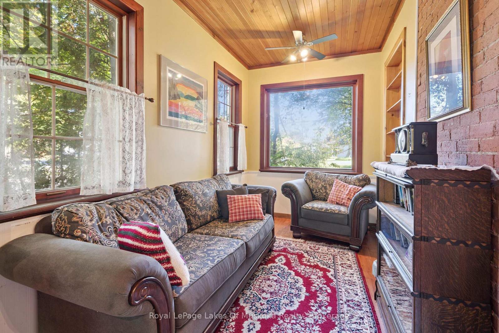 86 Quebec Street, Bracebridge, Ontario  P1L 2A4 - Photo 20 - X12492138