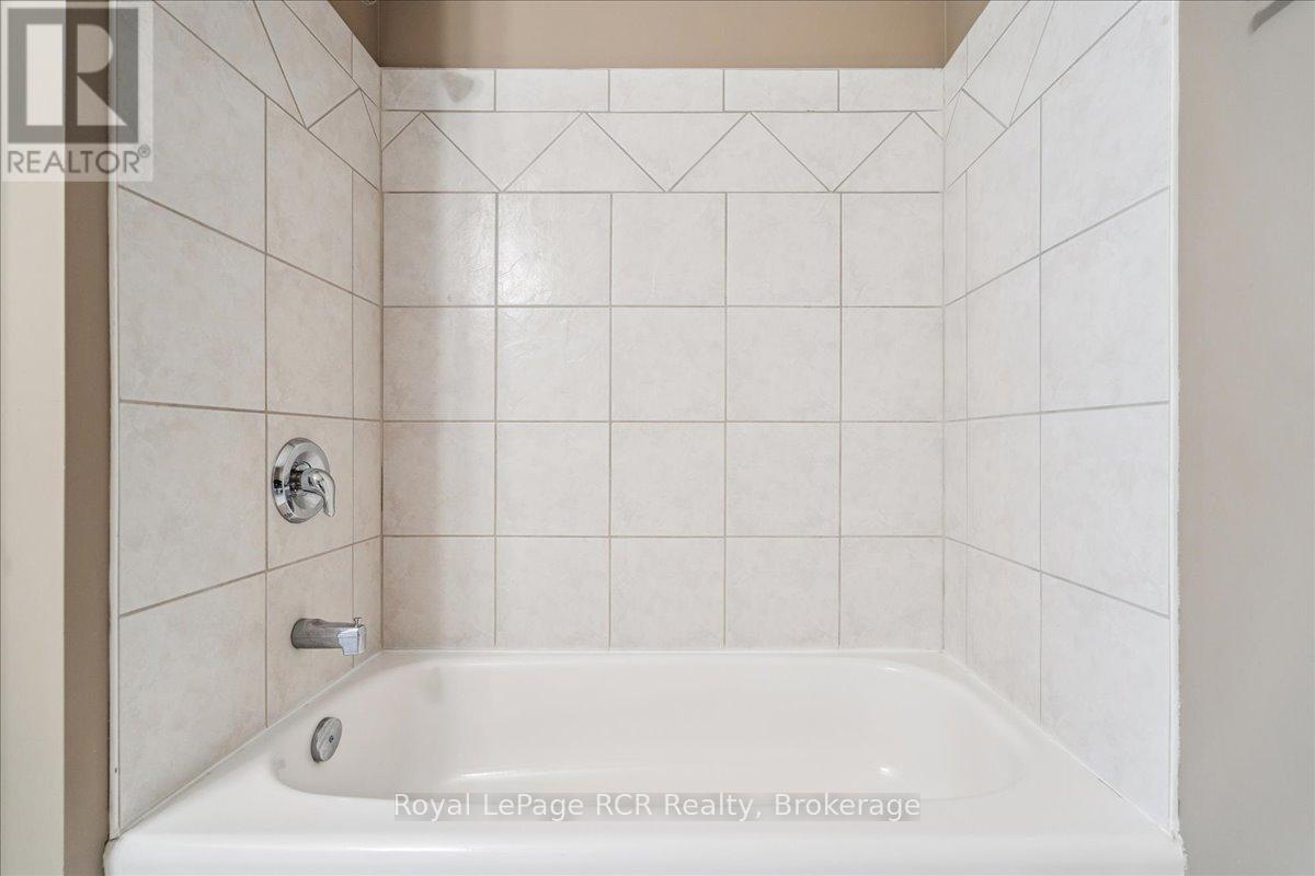 1462 14th Avenue E, Owen Sound, Ontario  N4K 0A1 - Photo 34 - X12492164