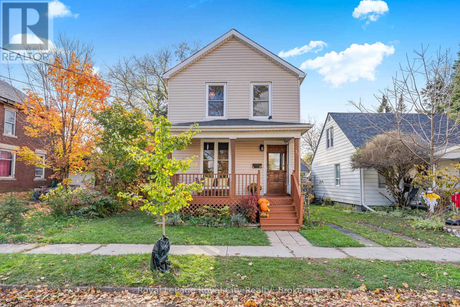 37 LAWRENCE AVENUE, Guelph, Ontario