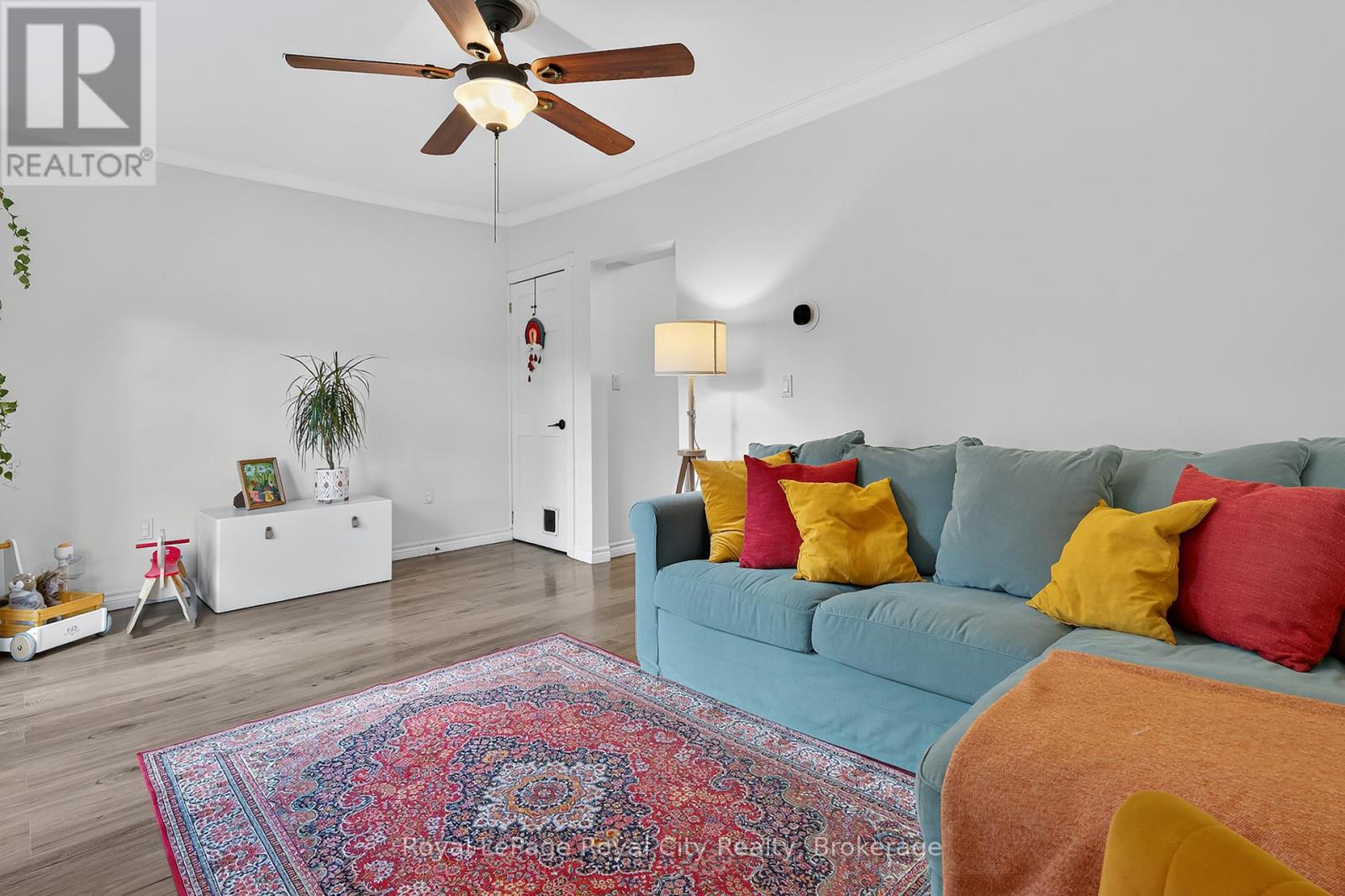 37 Lawrence Avenue, Guelph, Ontario  N1E 5Y4 - Photo 11 - X12492186