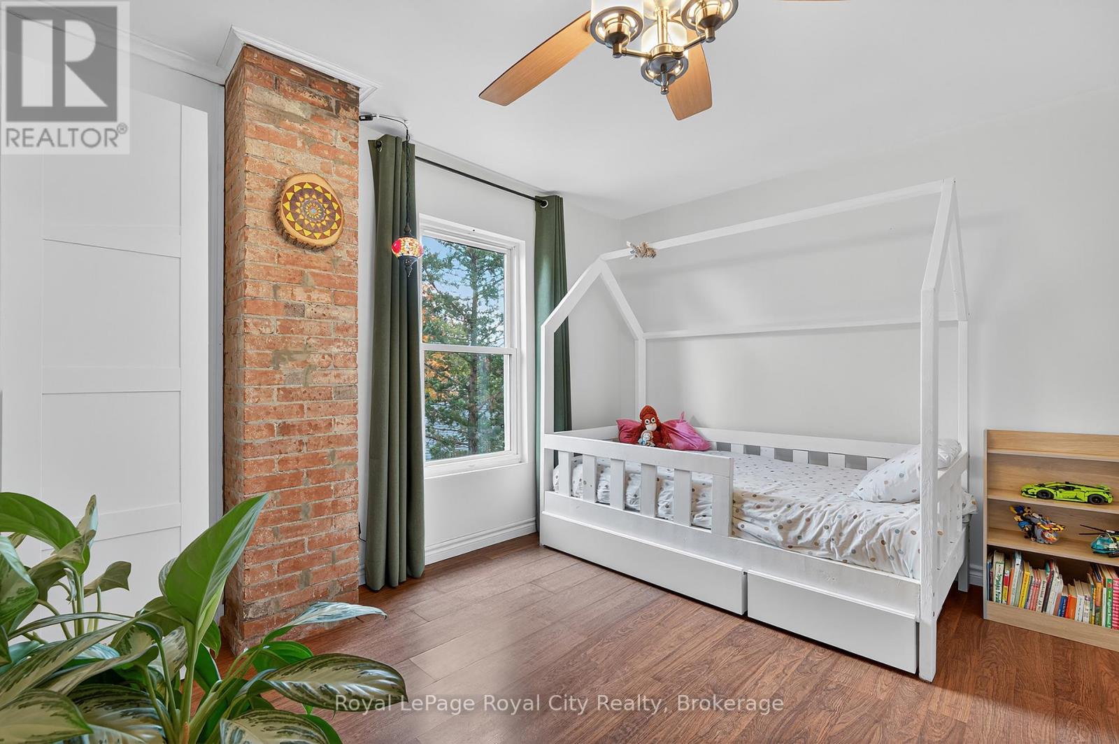 37 Lawrence Avenue, Guelph, Ontario  N1E 5Y4 - Photo 22 - X12492186