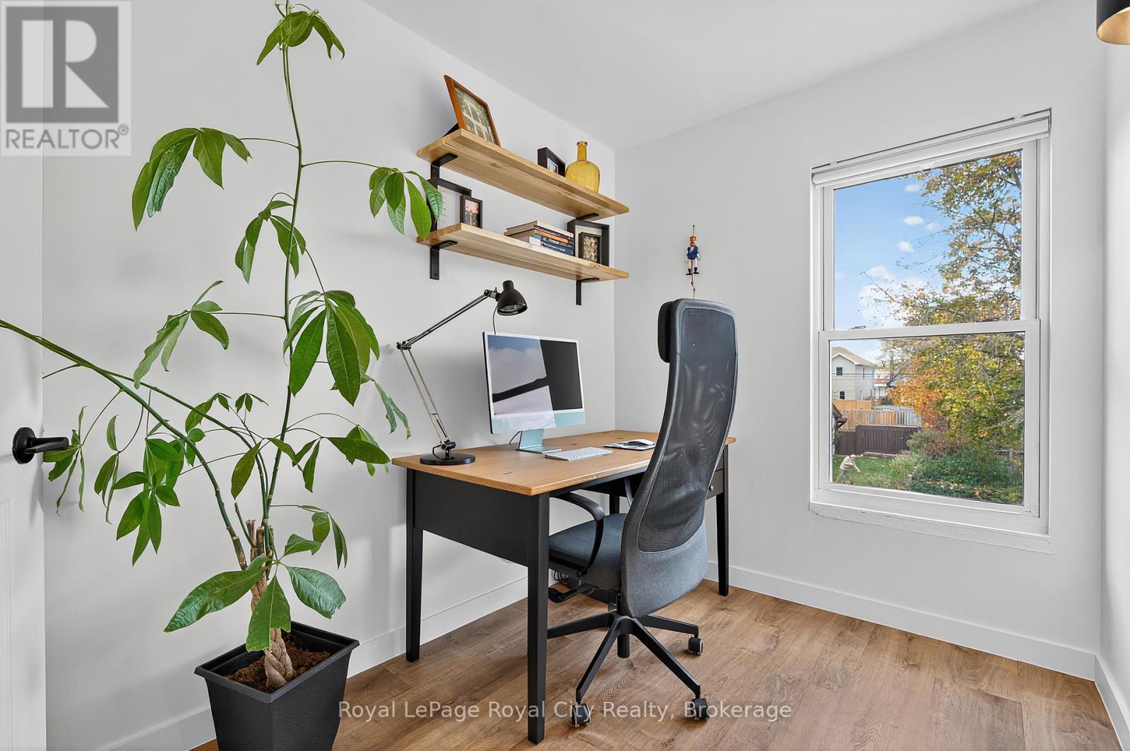 37 Lawrence Avenue, Guelph, Ontario  N1E 5Y4 - Photo 24 - X12492186