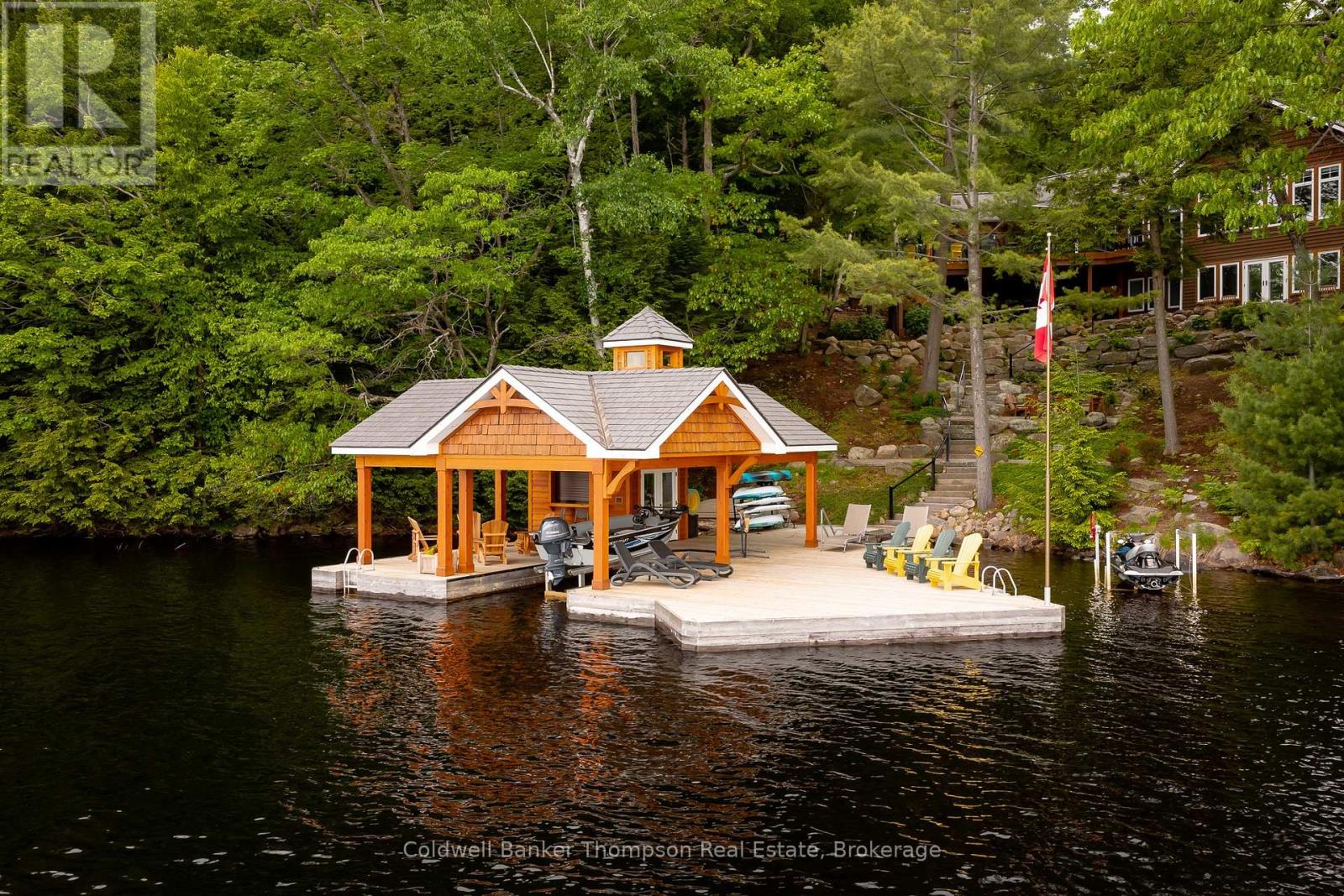 707 EVERGREEN TRAIL, Huntsville, Ontario