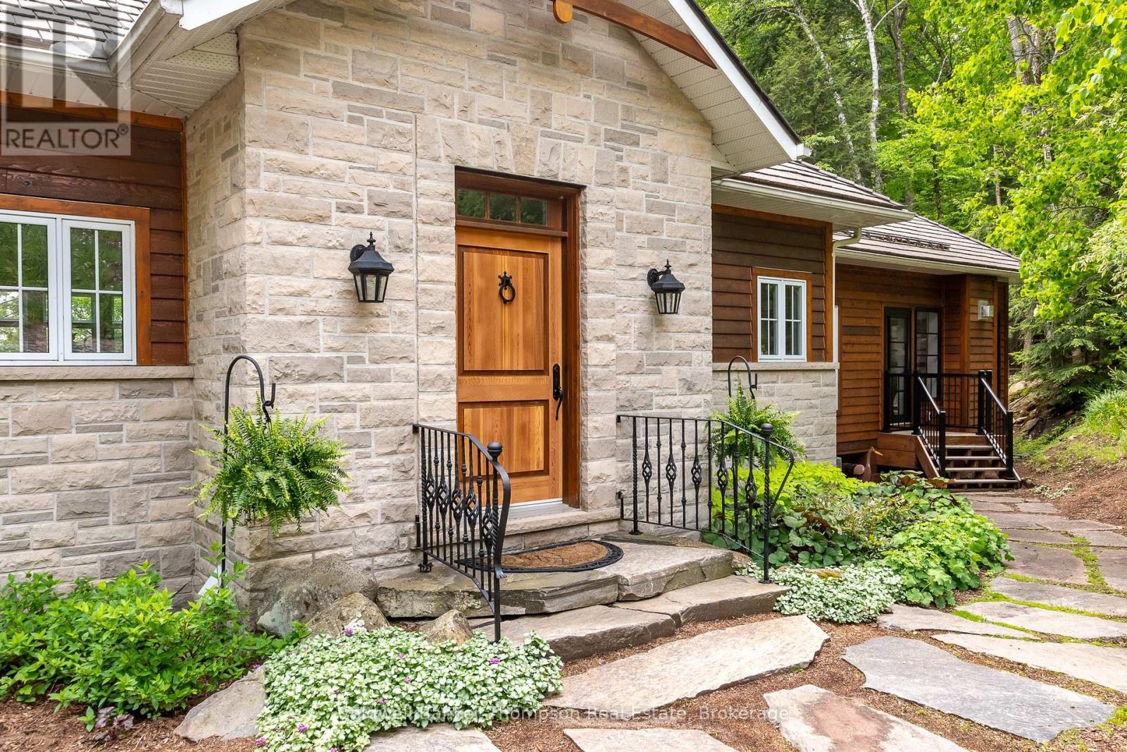 707 Evergreen Trail, Huntsville, Ontario  P1H 2L5 - Photo 30 - X12492370