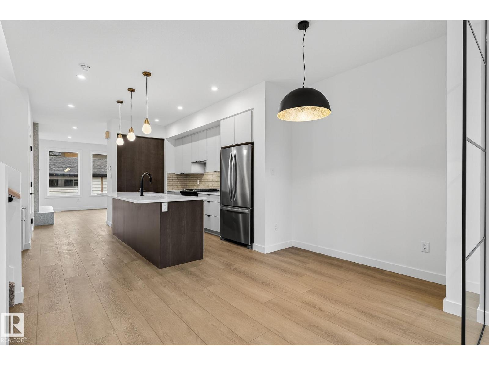 7711 95 Av Nw, Edmonton, Alberta  T6C 1X8 - Photo 8 - E4464043