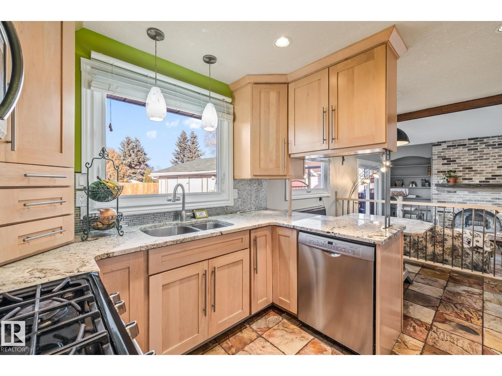 3728 132 Av Nw, Edmonton, Alberta  T5A 3E7 - Photo 9 - E4464046