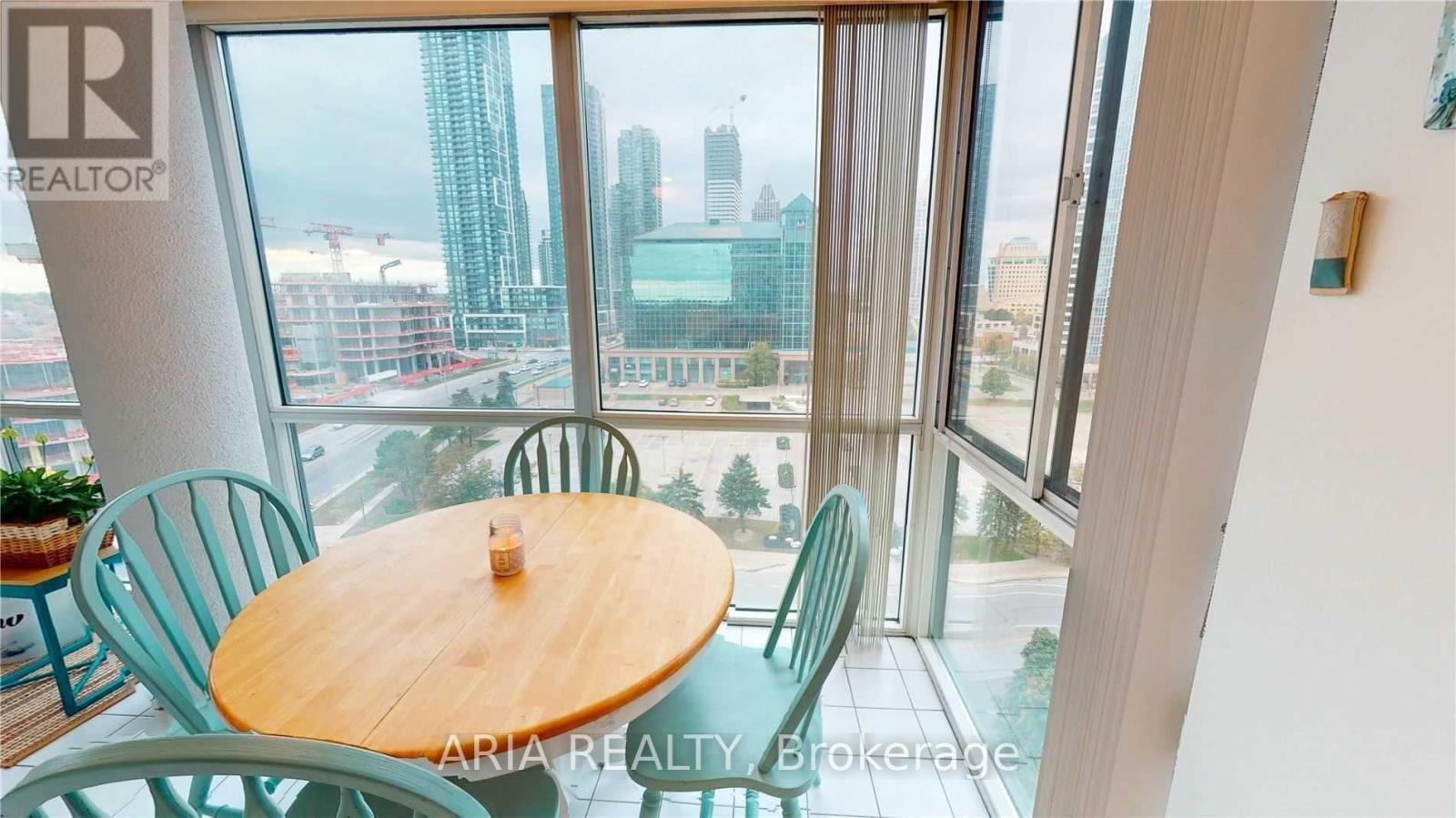 1003 - 350 Webb Drive, Mississauga, Ontario  L5B 3W4 - Photo 9 - W12492028