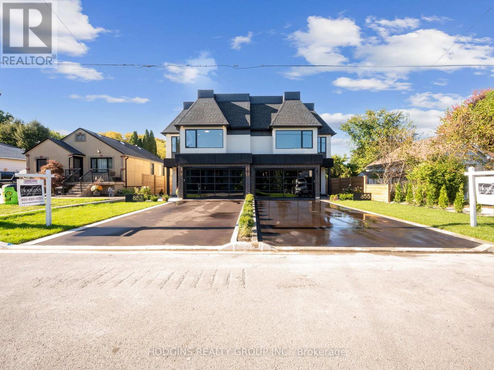 855 TENTH STREET, Mississauga, Ontario