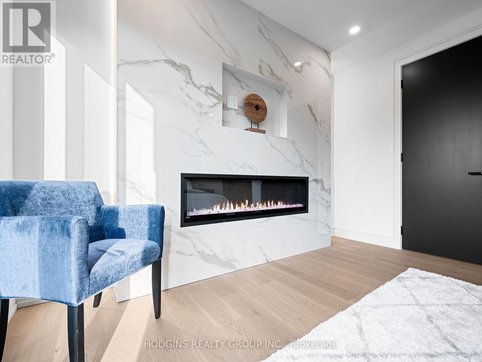 855 Tenth Street, Mississauga, Ontario  L5E 1S7 - Photo 25 - W12492030