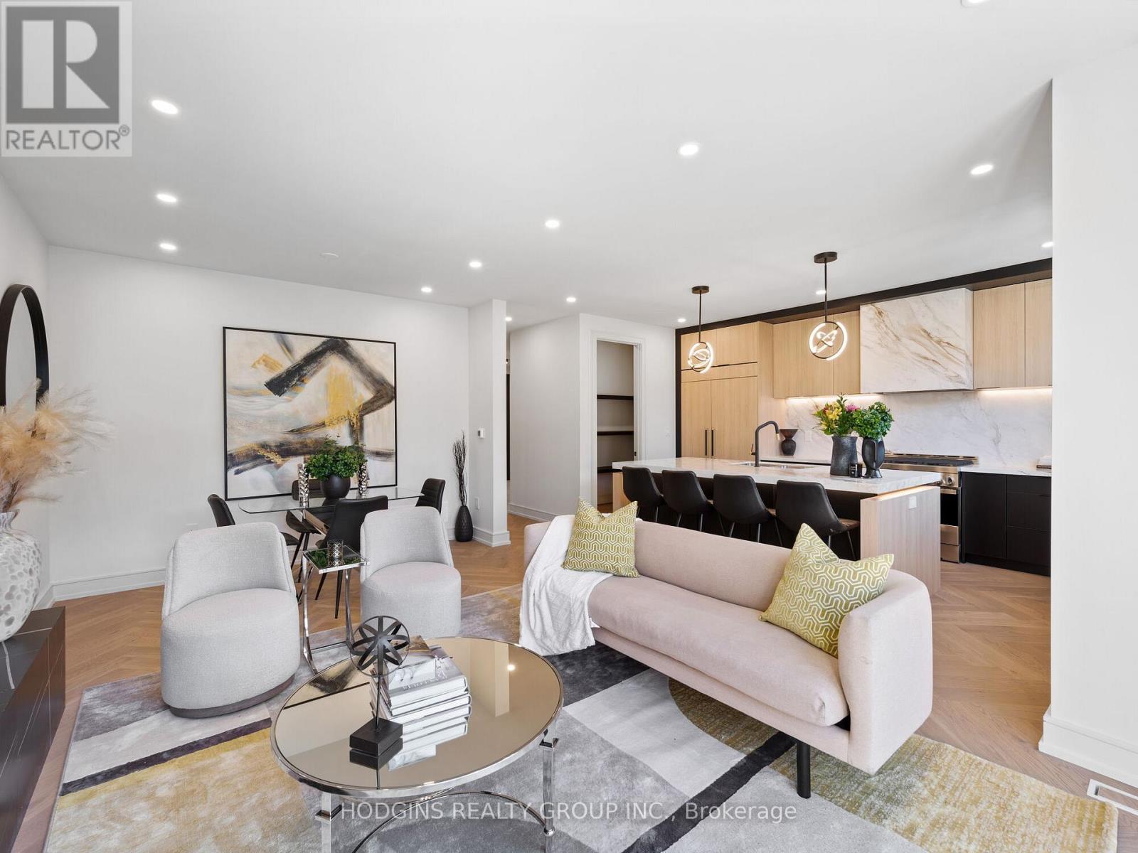 855 Tenth Street, Mississauga, Ontario  L5E 1S7 - Photo 5 - W12492030