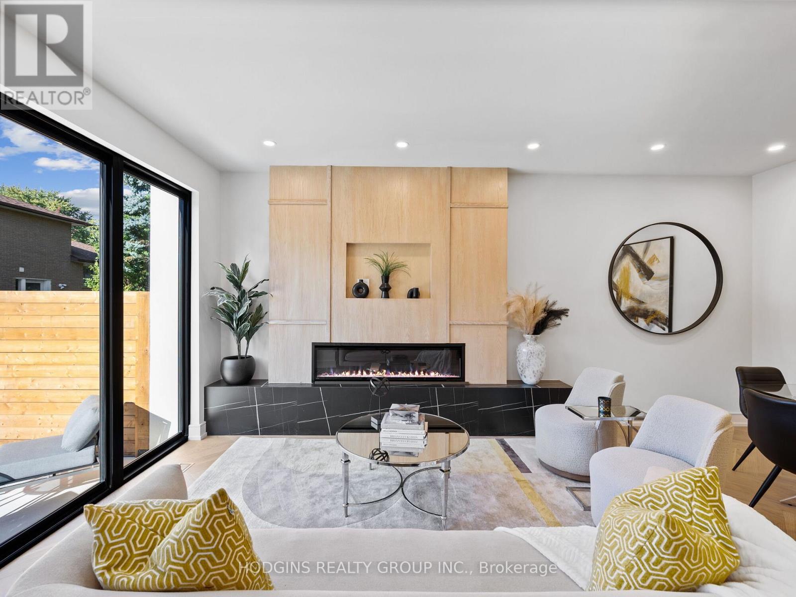 855 Tenth Street, Mississauga, Ontario  L5E 1S7 - Photo 7 - W12492030