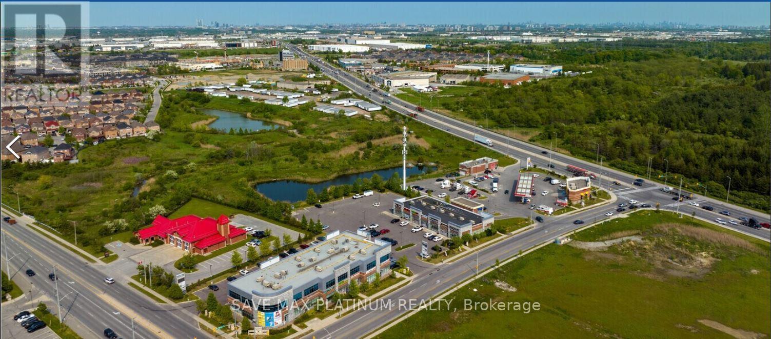 1b - 5 Cherrycrest Drive, Brampton, Ontario  L6P 0S2 - Photo 4 - W12492040