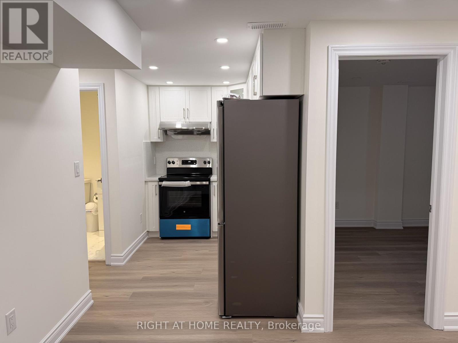 Bsmt - 604 Lott Crescent, Milton, Ontario  L9T 7P8 - Photo 10 - W12492056