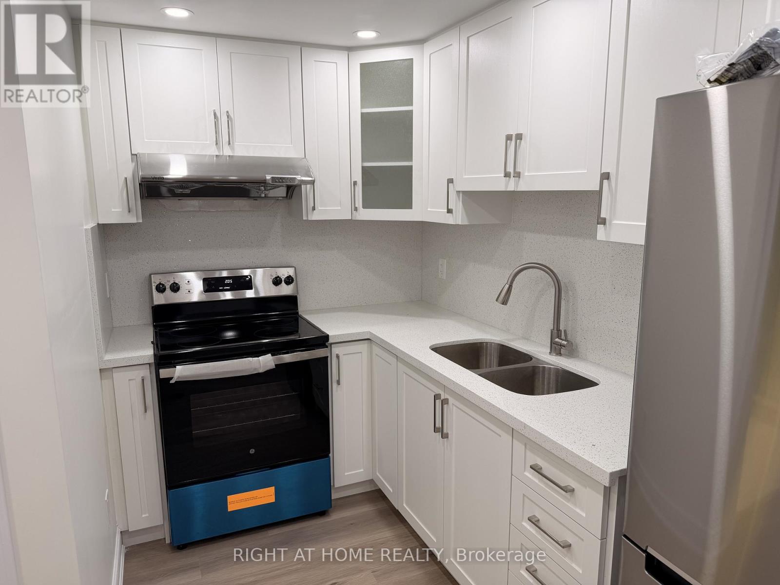 Bsmt - 604 Lott Crescent, Milton, Ontario  L9T 7P8 - Photo 12 - W12492056