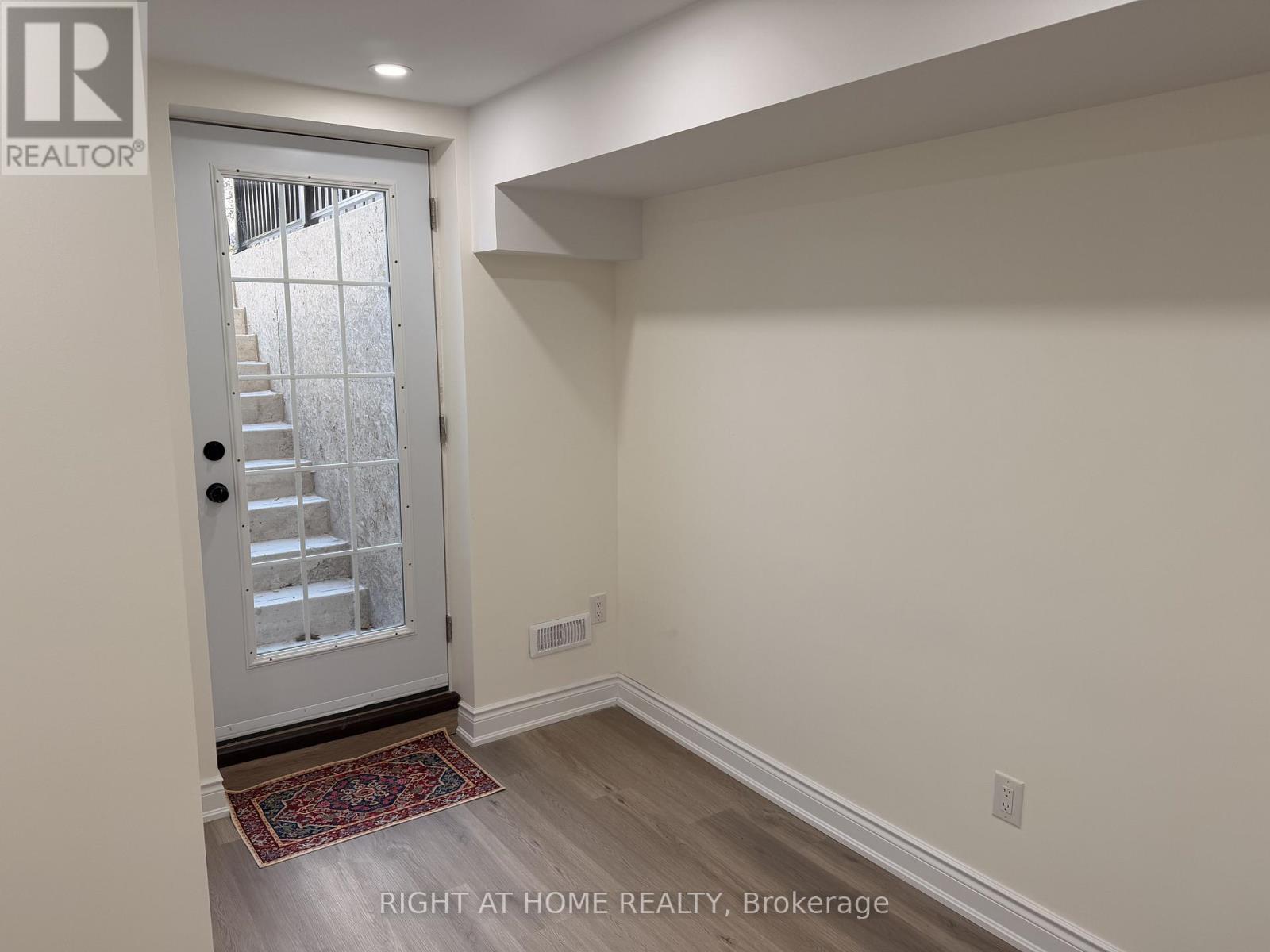 Bsmt - 604 Lott Crescent, Milton, Ontario  L9T 7P8 - Photo 4 - W12492056