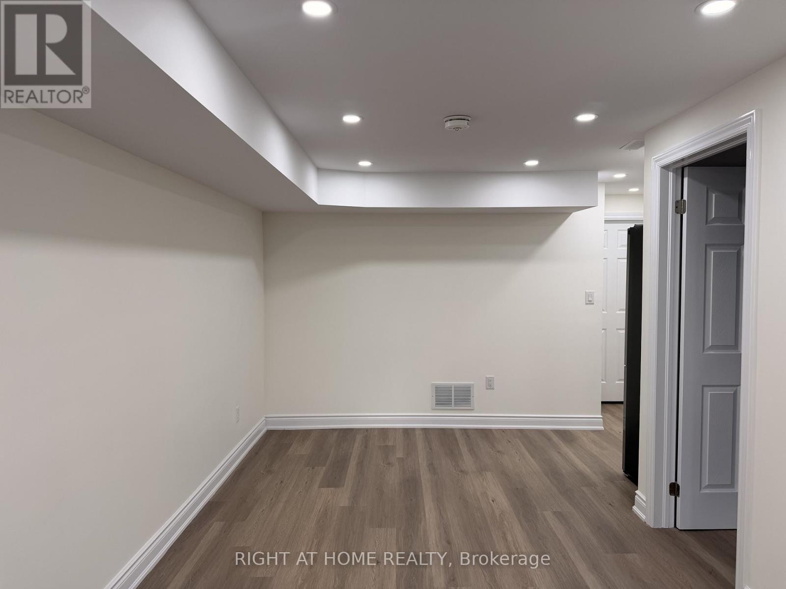 Bsmt - 604 Lott Crescent, Milton, Ontario  L9T 7P8 - Photo 5 - W12492056