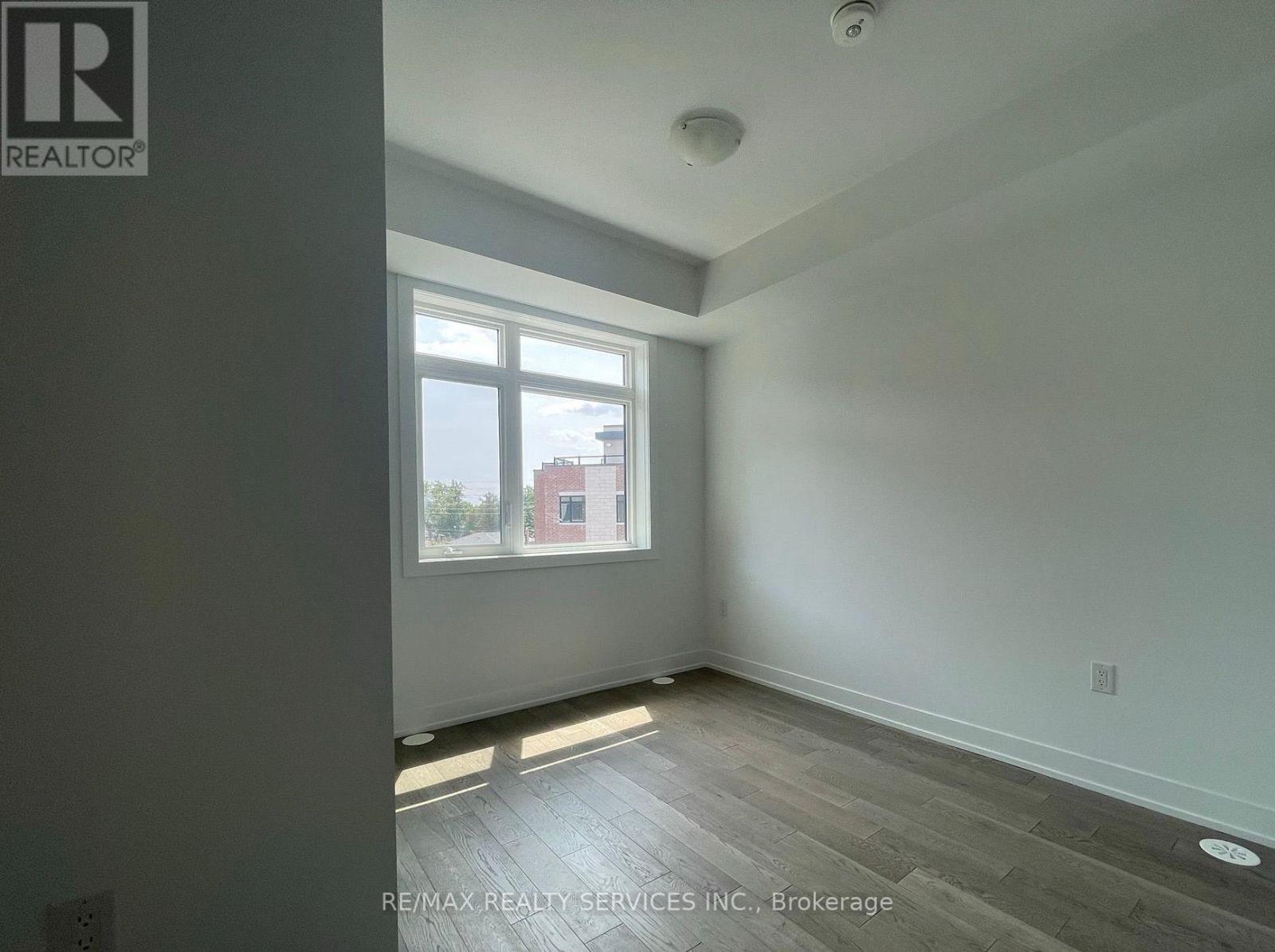 255 - 1095 Douglas Mccurdy Comm Drive, Mississauga, Ontario  L5G 0C6 - Photo 7 - W12492084