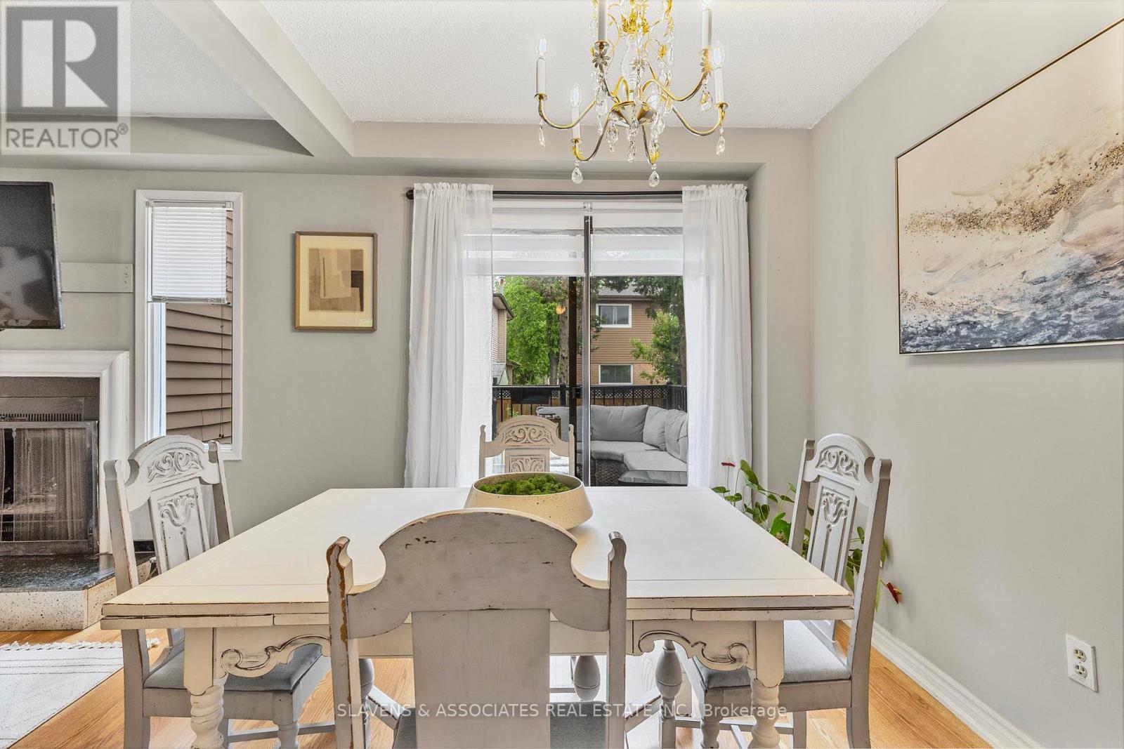 37 Vodden Street W, Brampton, Ontario  L6X 2W6 - Photo 13 - W12492086