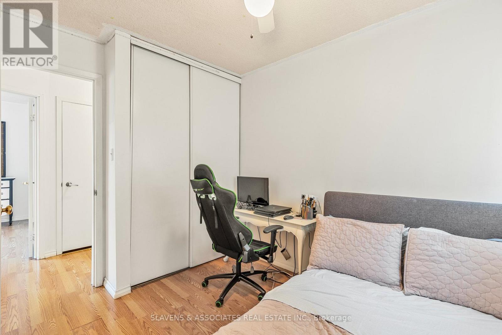 37 Vodden Street W, Brampton, Ontario  L6X 2W6 - Photo 25 - W12492086