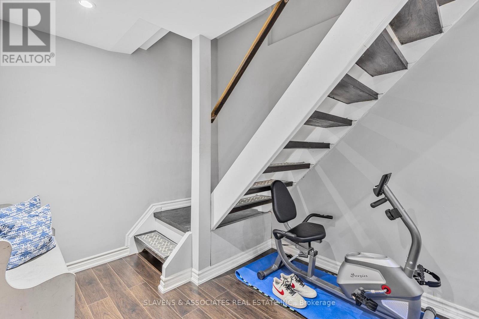 37 Vodden Street W, Brampton, Ontario  L6X 2W6 - Photo 26 - W12492086