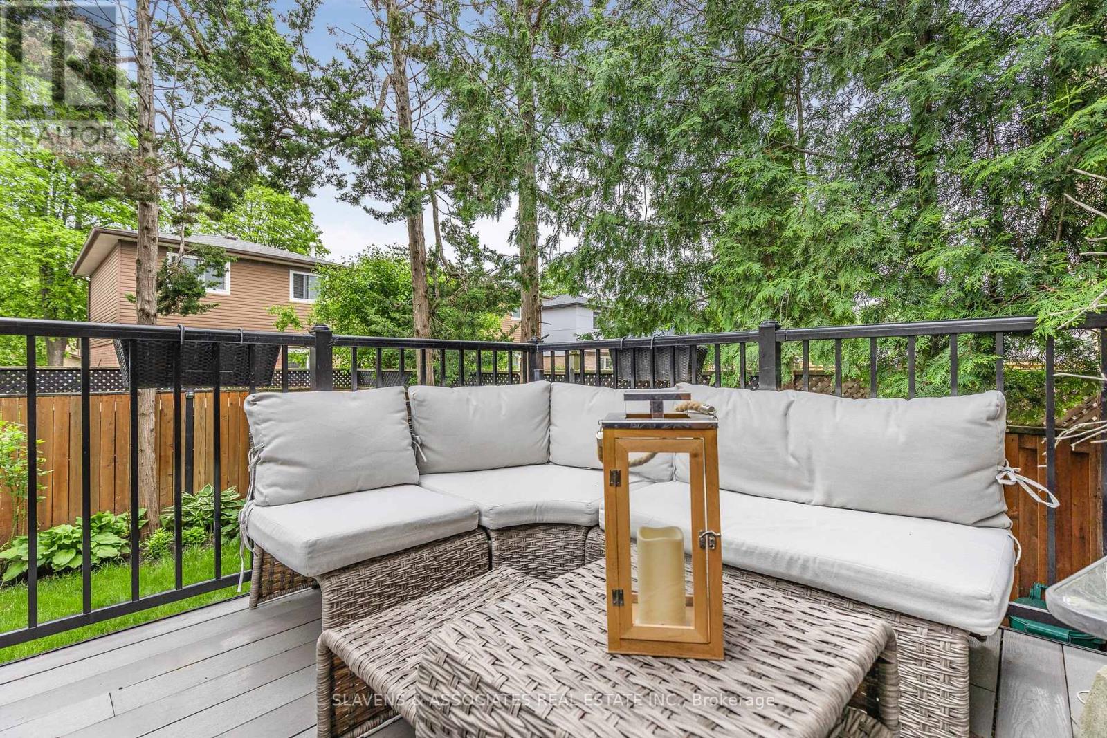 37 Vodden Street W, Brampton, Ontario  L6X 2W6 - Photo 32 - W12492086