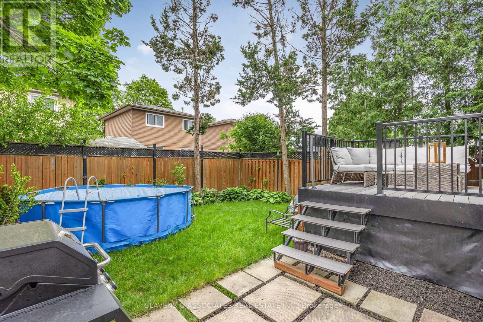 37 Vodden Street W, Brampton, Ontario  L6X 2W6 - Photo 36 - W12492086