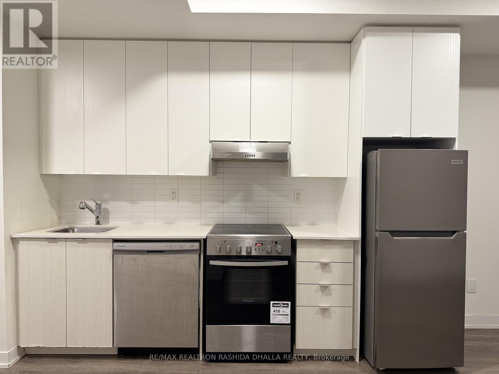 305 - 160 Canon Jackson Drive, Toronto, Ontario  M6M 0B6 - Photo 12 - W12492088