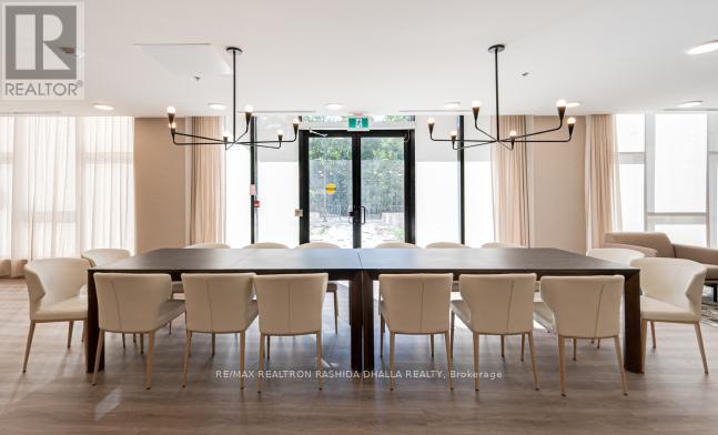 305 - 160 Canon Jackson Drive, Toronto, Ontario  M6M 0B6 - Photo 18 - W12492088