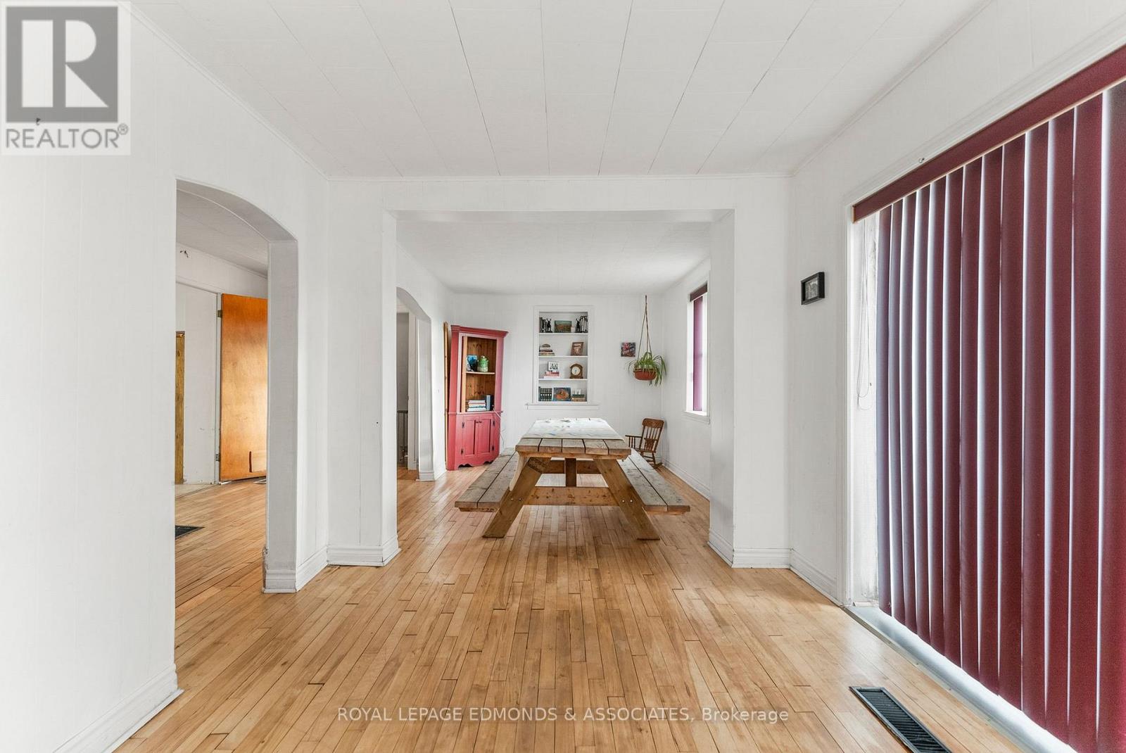 44 Alva Drive, Whitewater Region, Ontario  K0J 1K0 - Photo 12 - X12492224