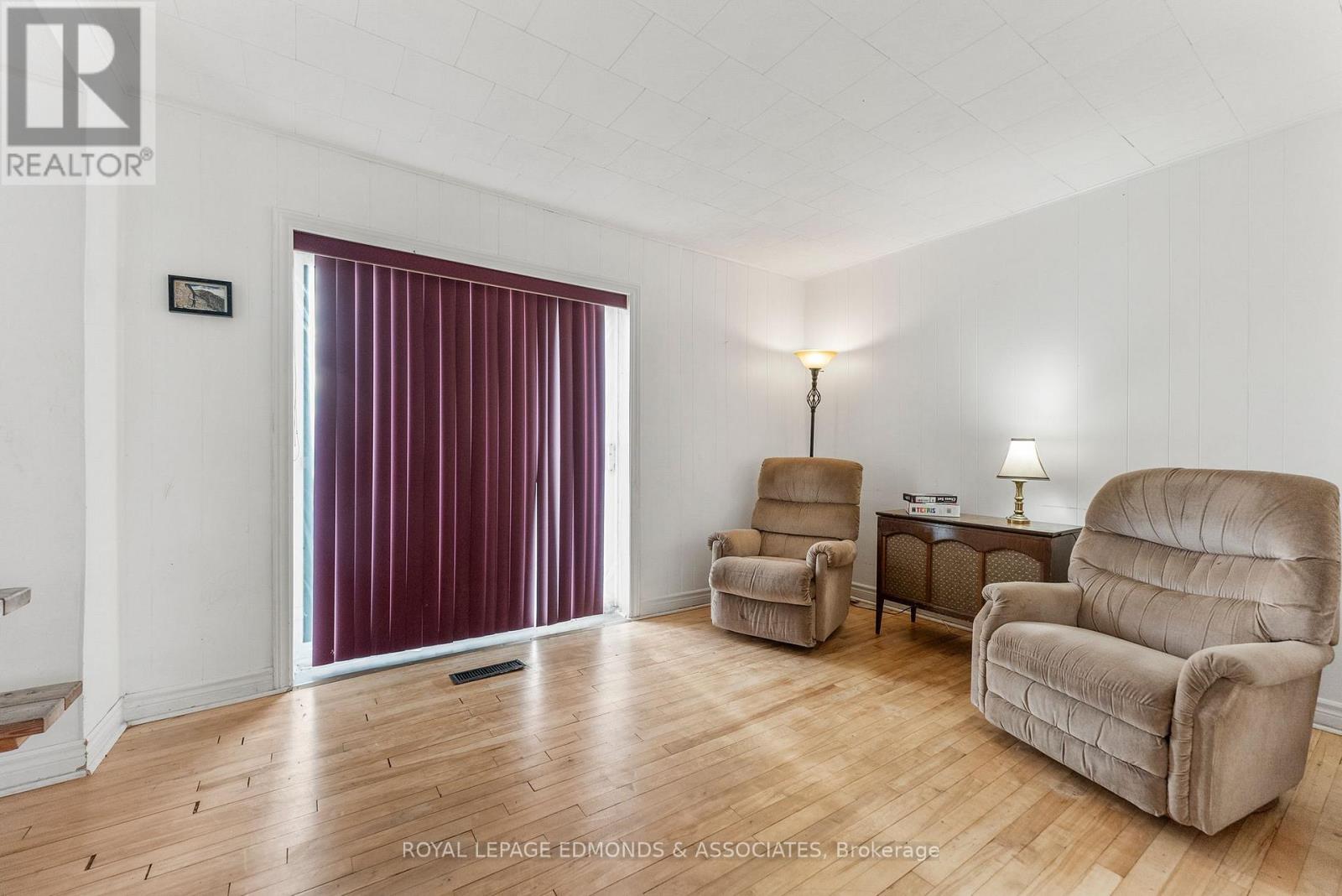 44 Alva Drive, Whitewater Region, Ontario  K0J 1K0 - Photo 14 - X12492224