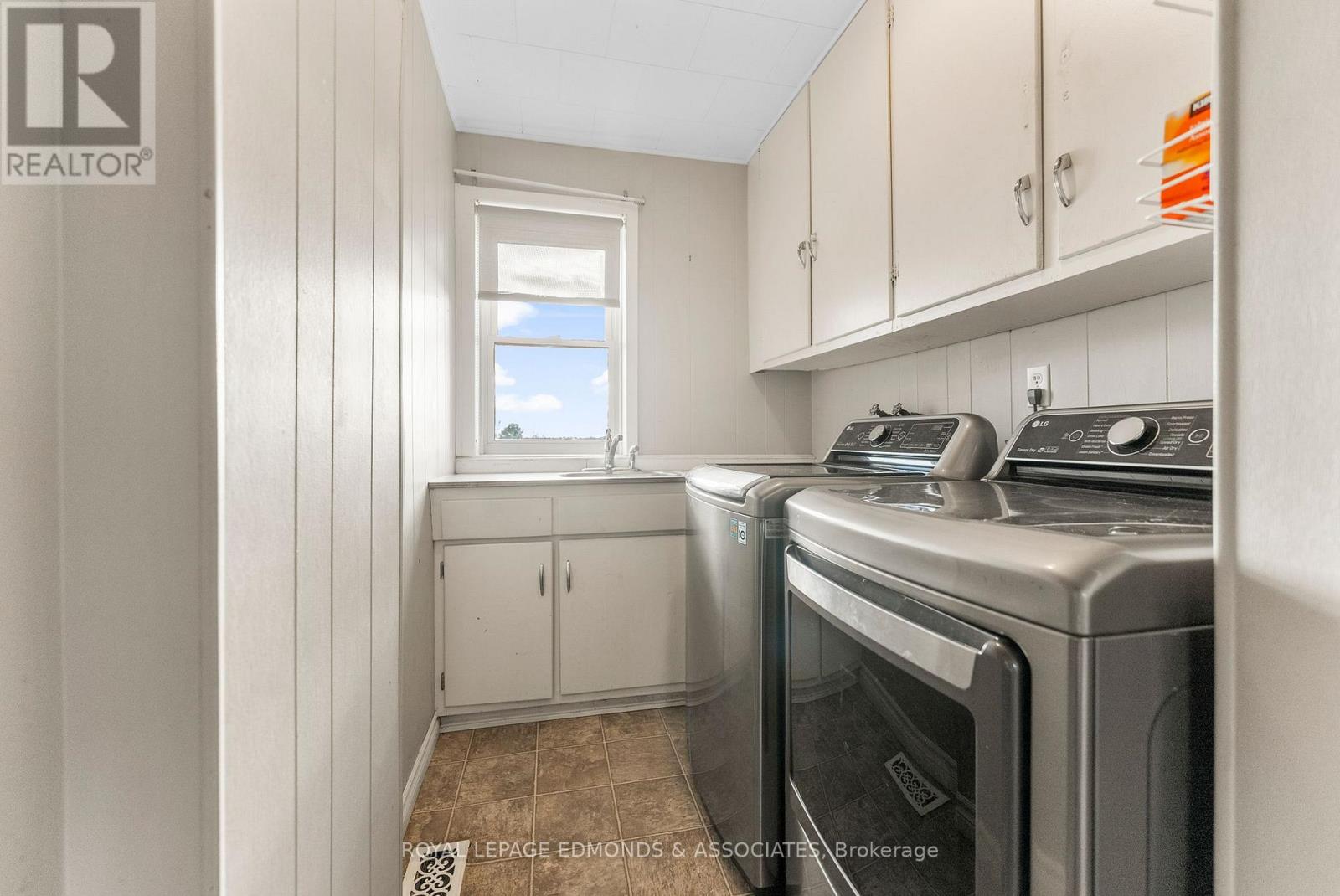 44 Alva Drive, Whitewater Region, Ontario  K0J 1K0 - Photo 20 - X12492224