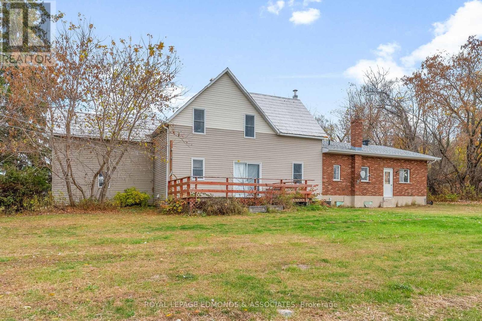 44 Alva Drive, Whitewater Region, Ontario  K0J 1K0 - Photo 25 - X12492224