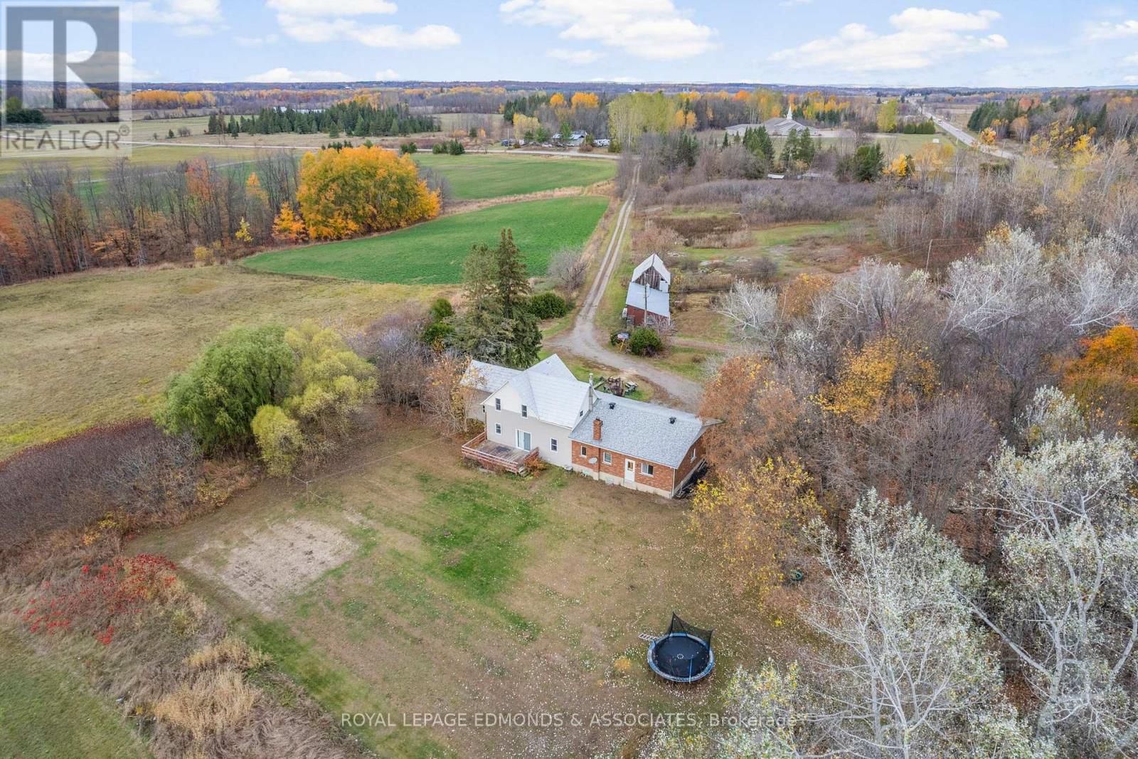 44 Alva Drive, Whitewater Region, Ontario  K0J 1K0 - Photo 34 - X12492224