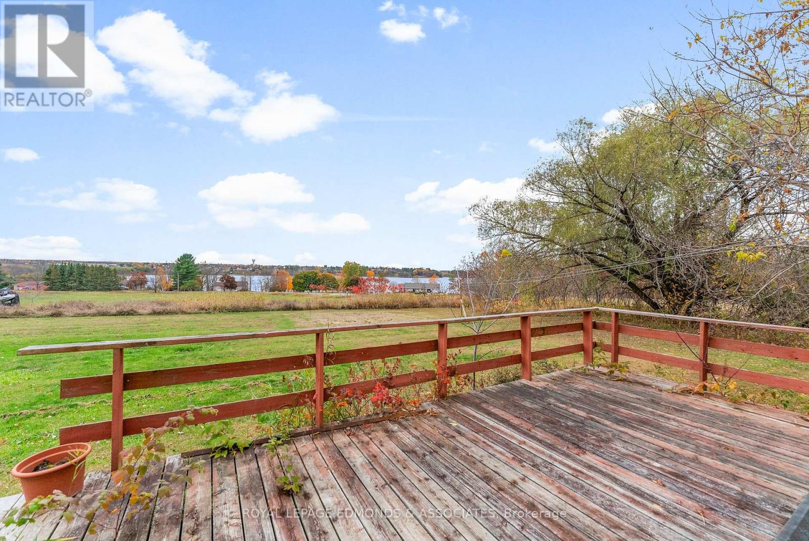 44 Alva Drive, Whitewater Region, Ontario  K0J 1K0 - Photo 42 - X12492224