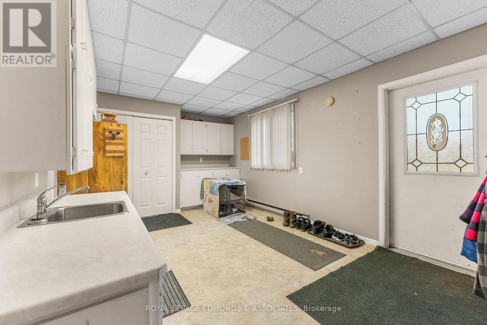 44 Alva Drive, Whitewater Region, Ontario  K0J 1K0 - Photo 5 - X12492224