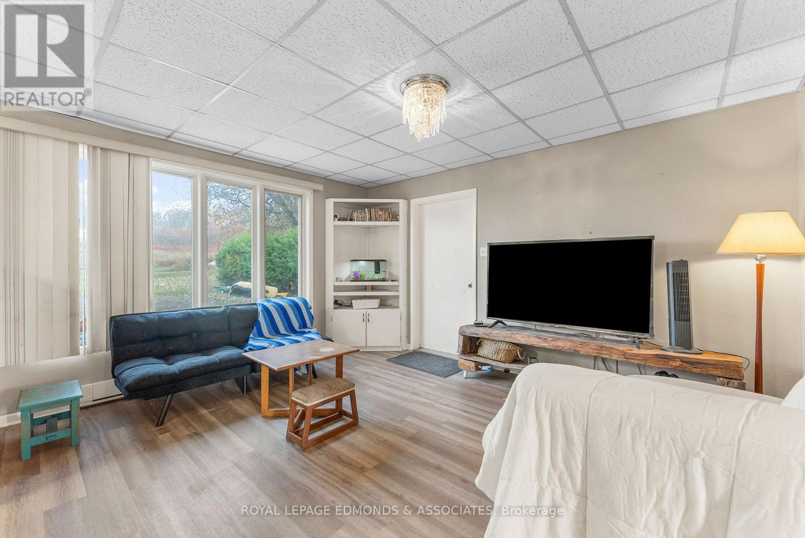 44 Alva Drive, Whitewater Region, Ontario  K0J 1K0 - Photo 9 - X12492224